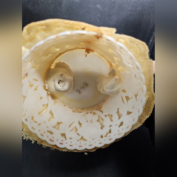 Elegant‎ Cream Wedding Cake Topper - Picture 10 of 11